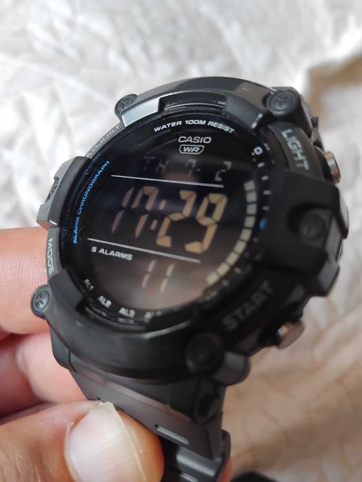 Часовник Casio AE 1500 WH