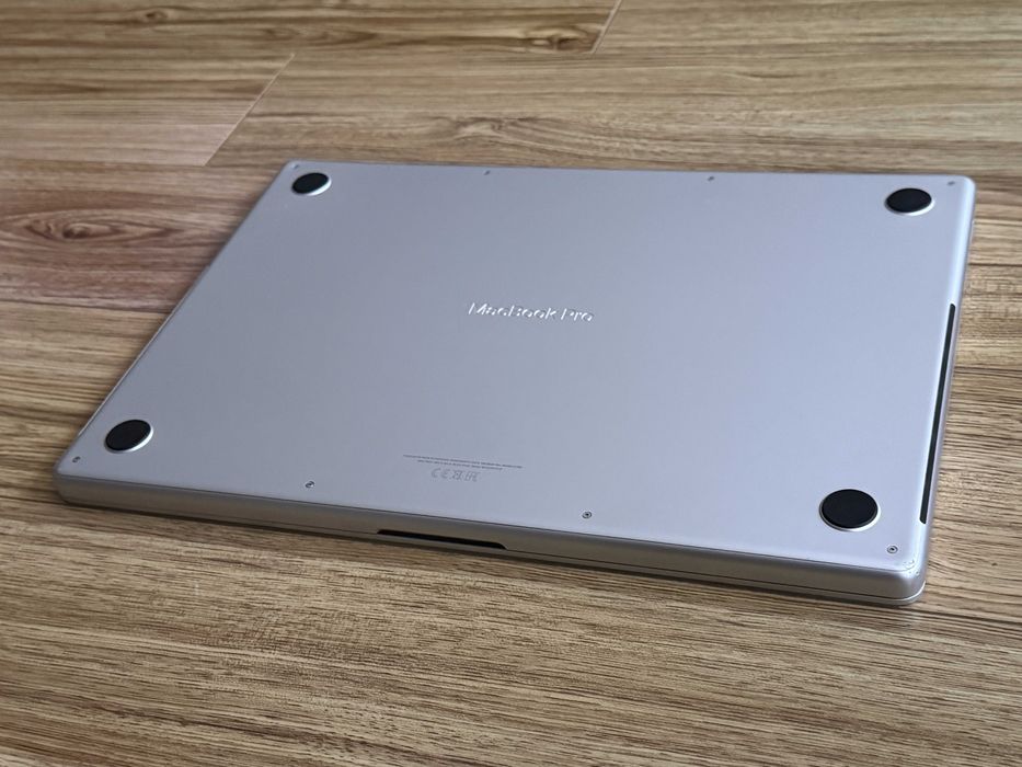 MacBook Pro 16 M2 Pro`12 CPU/19 GPU/16GB RAM/512GB SSD/Бат 18ч