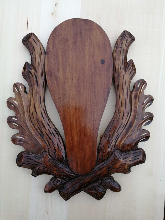 Panoplii sculptate - mistreţ, căprior