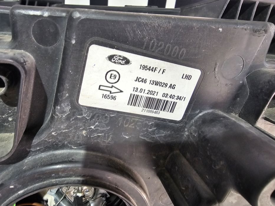 Far dreapta Ford F-Max F Max dupa 2018 cod JC46-13W029-AG