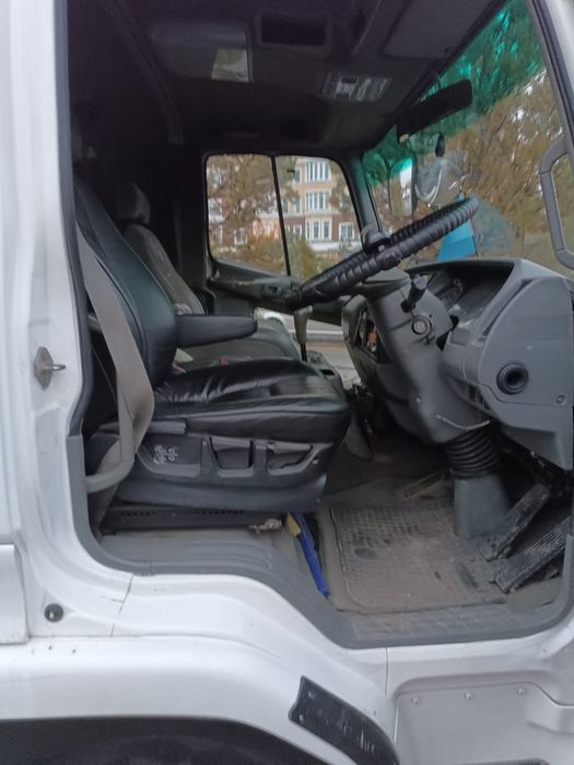 Бортовой манипулятор Mitsubishi Fuso