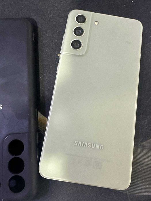 Samsung Galaxy S21 FE 128 Gb (Астана, Куйши Дина 31)л 907306