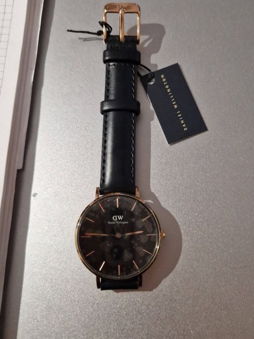 Часовник,,Daniel Welinton"