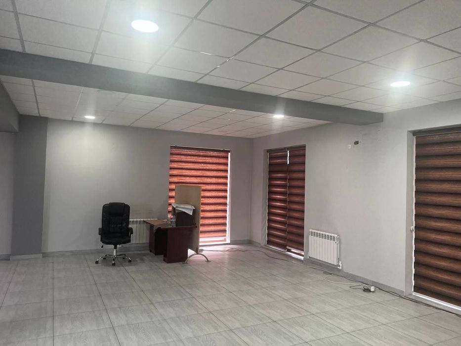 Продается коммерческое помещение нежилое под офис