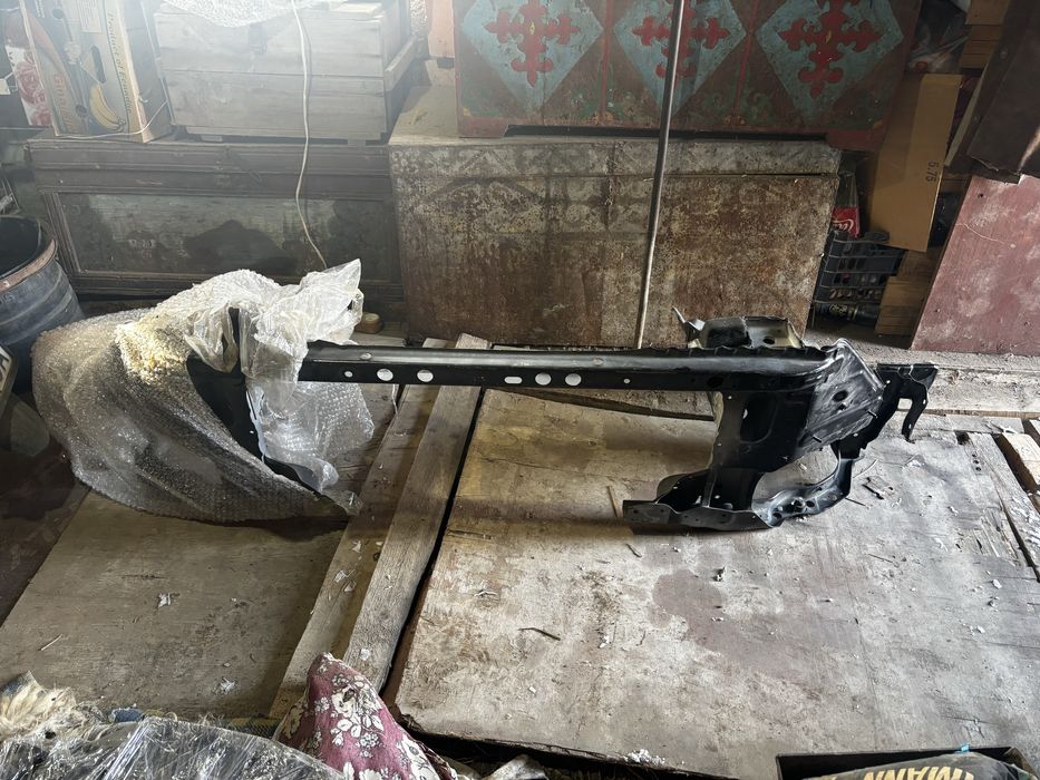 Зарчасти оригинал от лексус 570