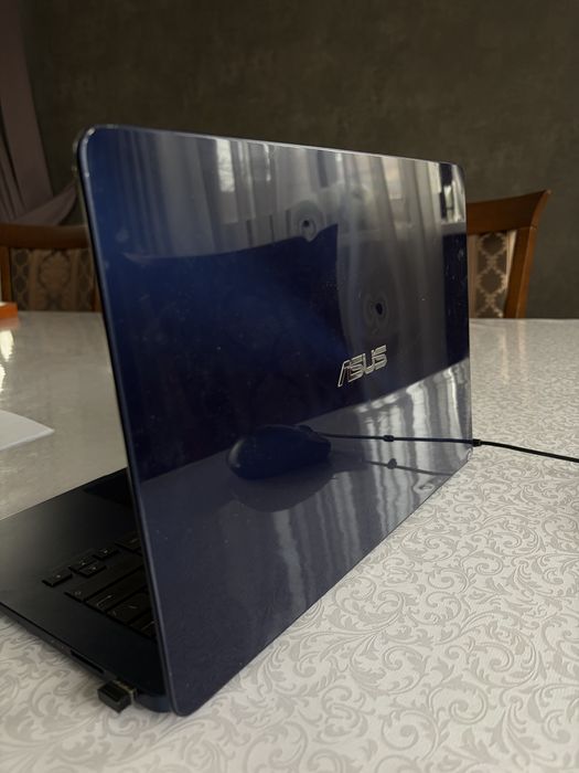Продам ноутбук Asus UX 430