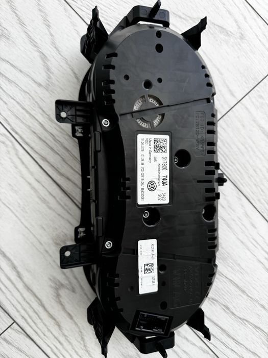 Ceasuri bord VW Golf