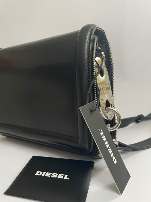 Нова дамска черна чанта DIESEL