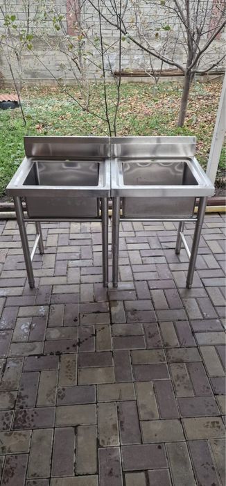 Раковина железная почти новая в отличном сотоянии 2 шт