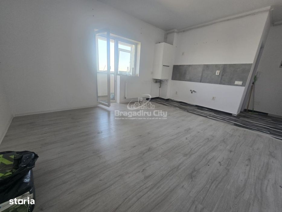 Apartament 2cam et 3/3 cu pod si parcare cadastrata