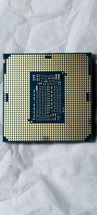 Vand procesor intel I7 9700K