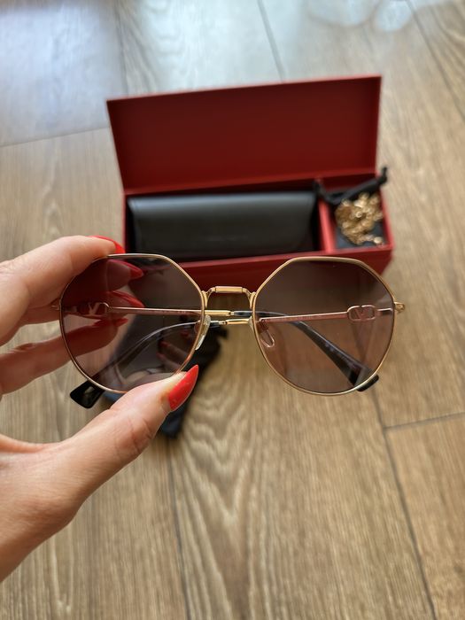 Слънчеви очила Valentino
