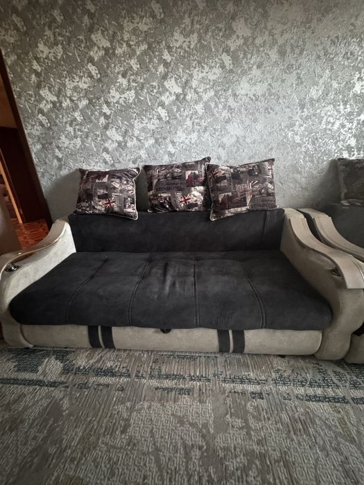 Продам диван 3-ка все раскладывается