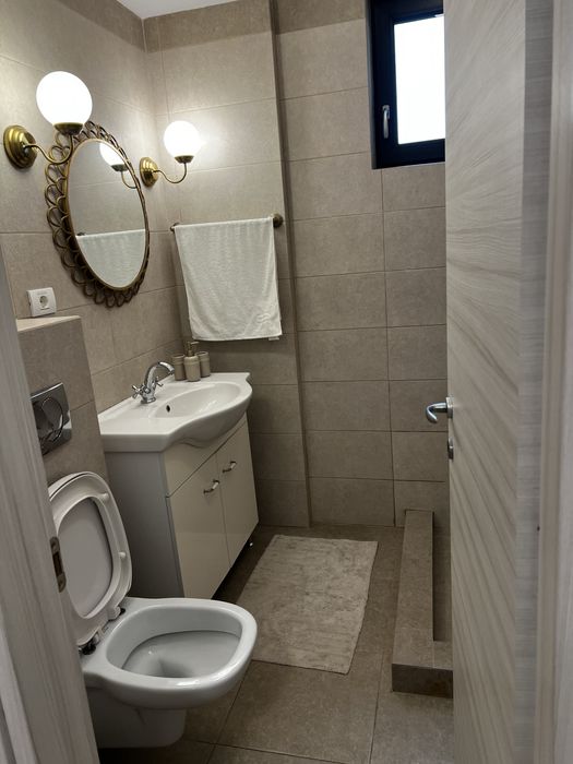 Inchiriez apartament 2 camere Mamaia nord