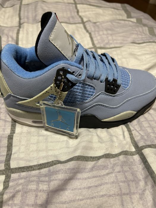Jordan 4 University Blue