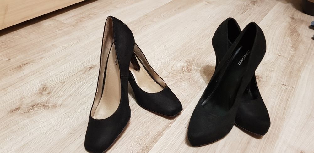 Запазени обувки с ток