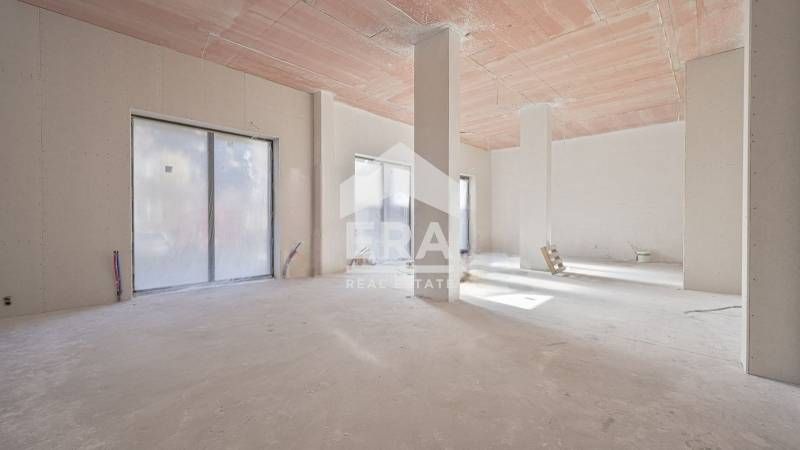 Дава се под наем Магазин в София, Красно село - 153 кв.м за 1994.61 € - Снимка #3