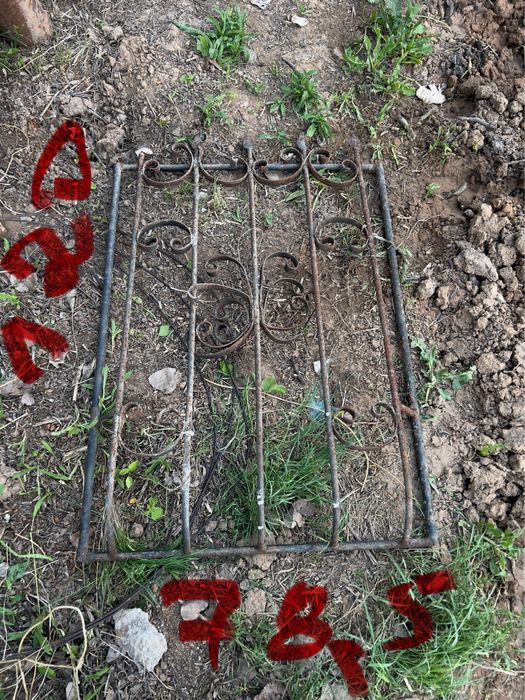 Железная решетка окон