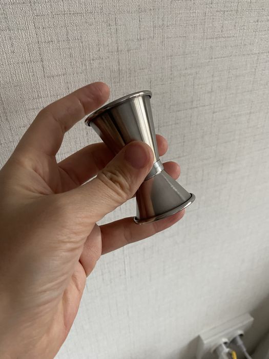 Нов комплект за коктейли - 6 части, шейкър