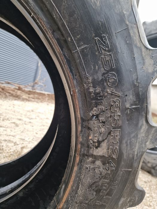 ANVELOPE Agricole 9.5R24 (250/85R24) marca Firestone