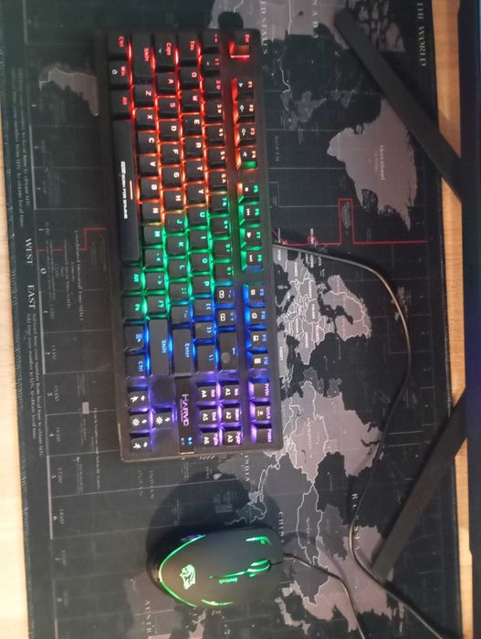 Tastatura mecanica gaming Marvo KG901 blue switch + mouse gaming bonus