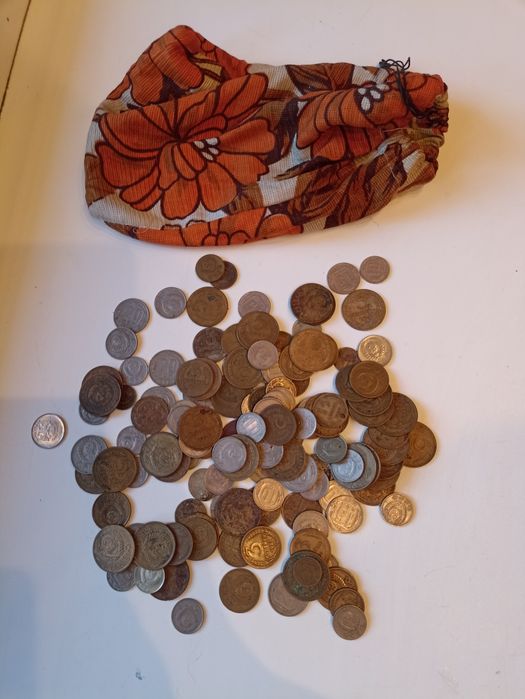 Монеты продаю разные, разных времён