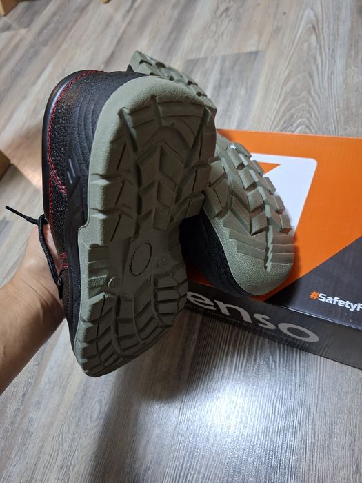 Работни обувки stenso