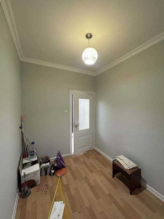 Продаётся 1+ плюс комнатная квартира 1-ый этаж с двориком 6-микр