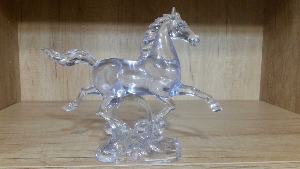 Статуетка за влюбени. Пасва навсякъде в дома Ви.