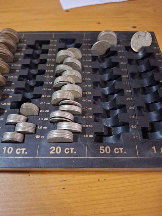 Продавам български монети