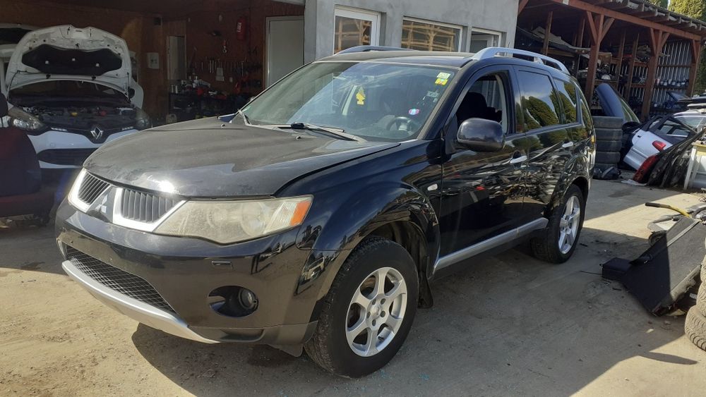 Dezmembrez Piese Mitsubishi Outlander din 2008