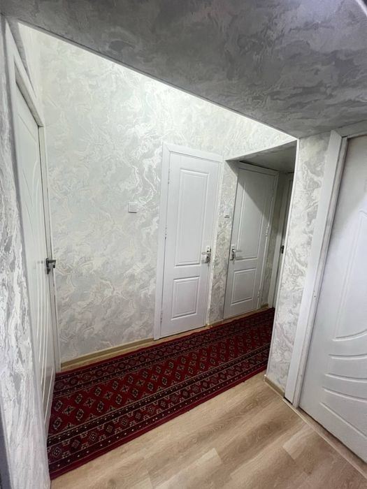 Новомосковская Осие 2/9/9 отдельный вход 65м2