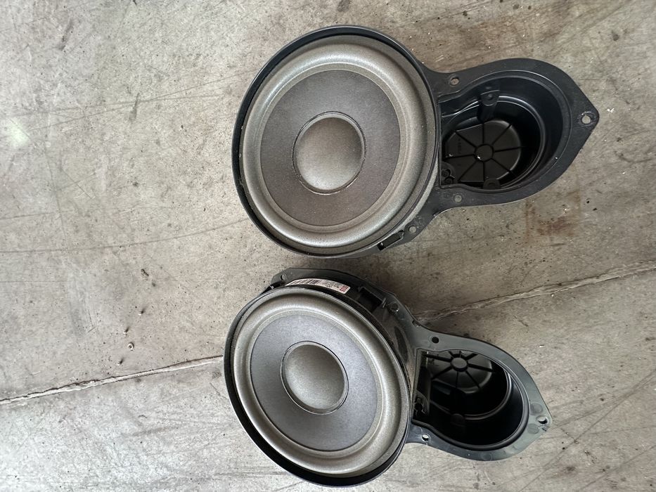 Тонколони предни за Vw PassatB6/7