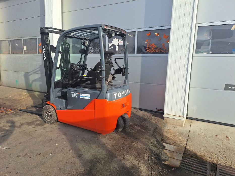 Електрокар Toyota 8FBE16T