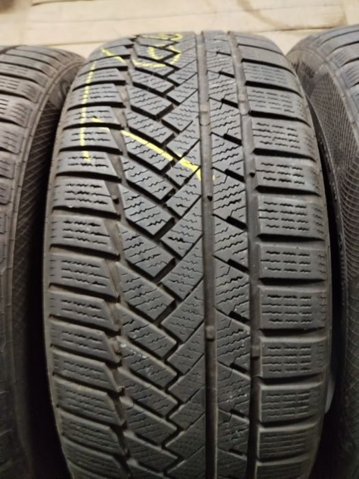 Anvelope 235/50/18 Continentall