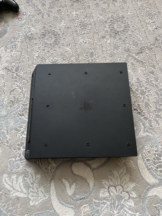 Продается Ps 4 Pro цена договорная