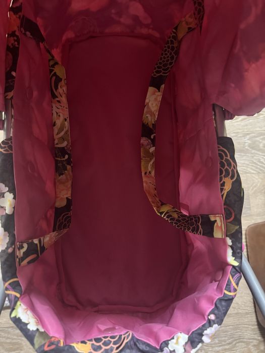 Продам детскую коляску для кукол