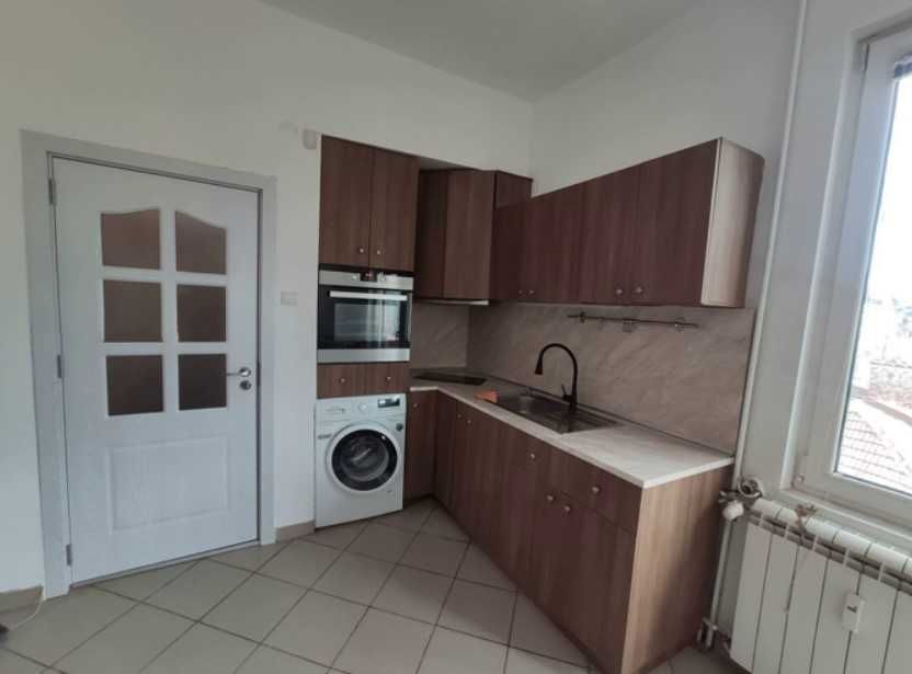Дава се под наем Двустаен апартамент в София, Център - 36 кв.м за 497.25 € - Снимка #1