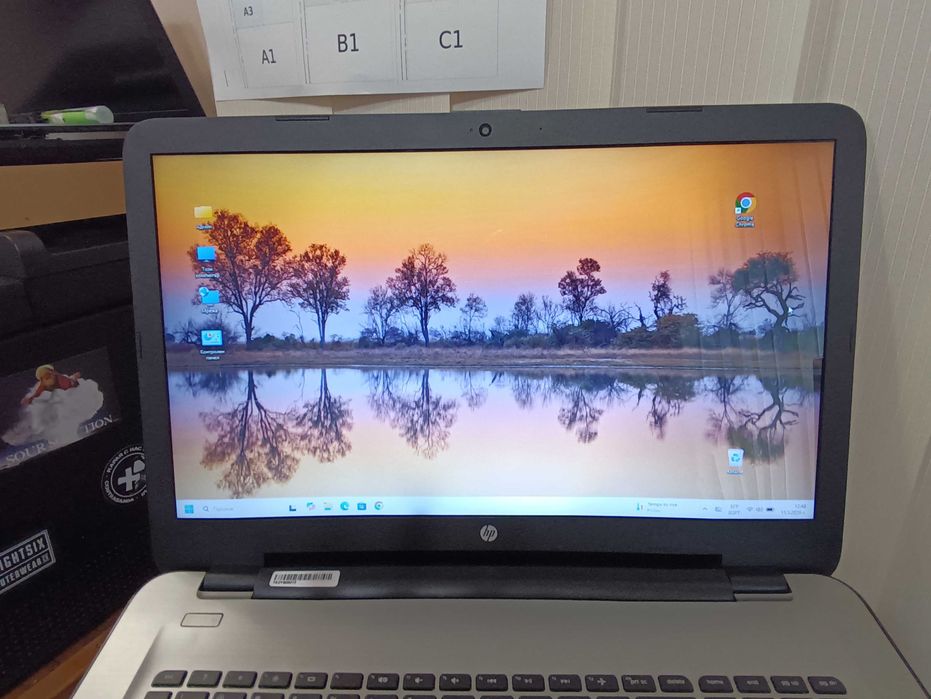 Лаптоп HP Notebook - 17-x112nd и5-7200U / 17,3"