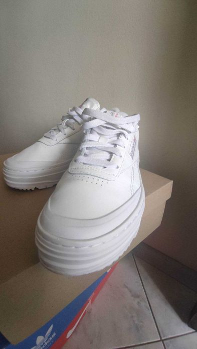 Reebok Club C Extra кецове