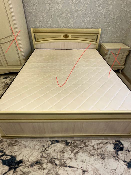 Продается Двуспальная кровать