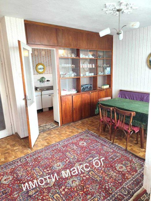 Тристаен апартамент тухла жк.Славейков  Бургас