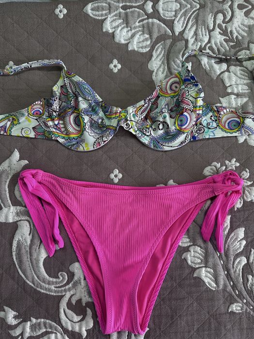 Продам купальники размер XS