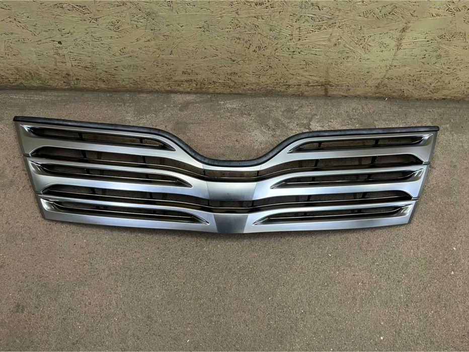 Решетка на Тойота Венза (ТАЙВАНЬ) / Toyota Venza '09-'11