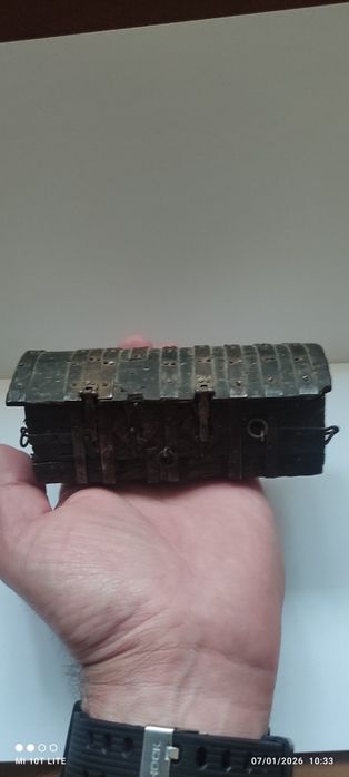 Античен мини сандък Burgo 1929 -реплика на сандъка на Ел Сид