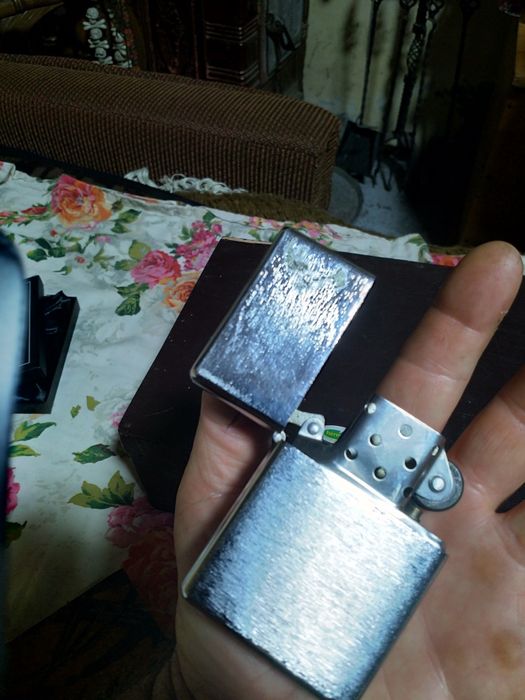 Bricheta pe benzina .