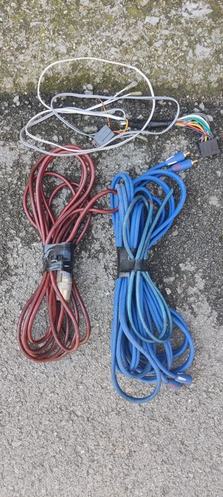 Бас туба и усилвател Magnat