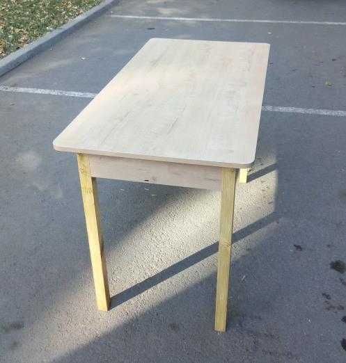 Стол новый прочный легкий