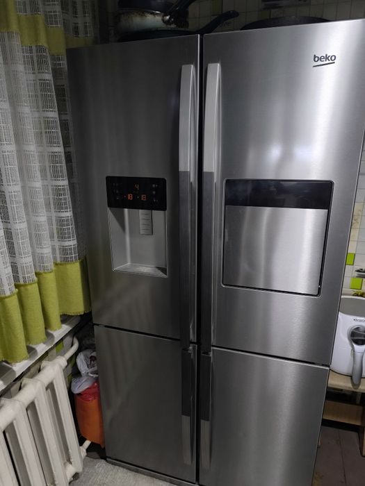 Холодильник Beko 4х дверный