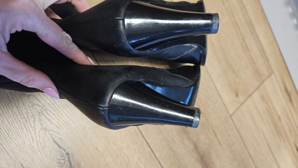 Cizme de piele negre cu toc, marimea 39